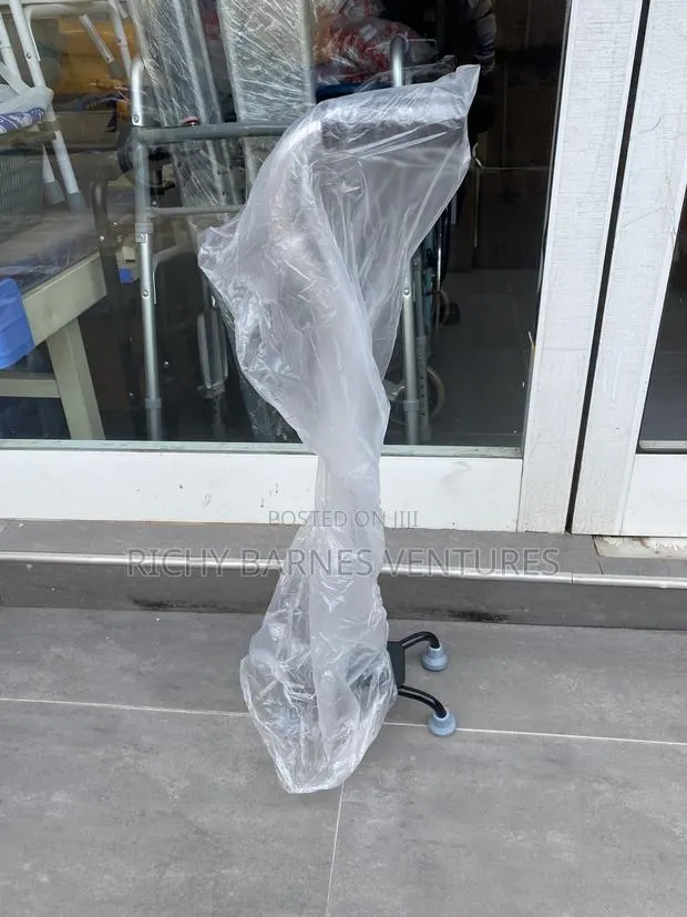 Adjustable Quad Cane · Photo 1