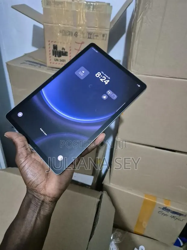 New Samsung Galaxy Tab S9 FE 128 GB Gray · Photo 1