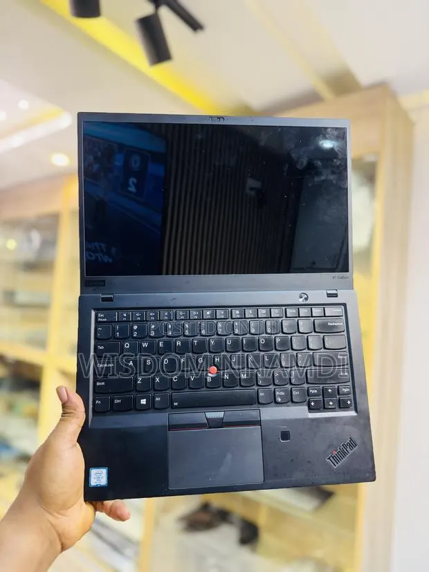 Laptop Lenovo ThinkPad X1 Carbon 16GB Intel Core i7 SSD 256GB · Photo 1