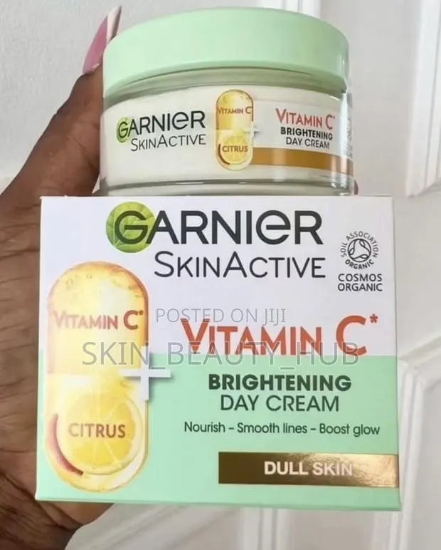 Garnier Vitamin C Brightening Day Cream · Photo 1