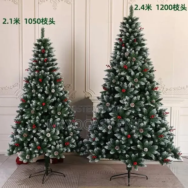 2025 Christmas Tree 210 Cm and 240 Cm With Red Berries · Photo 1