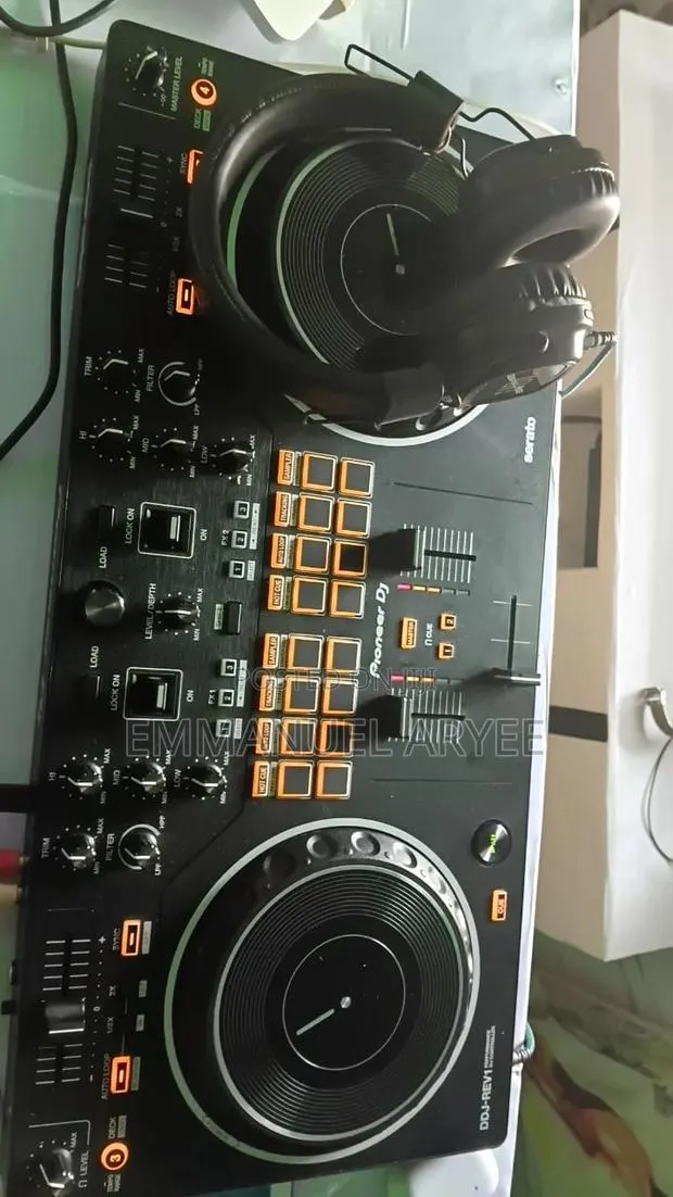 Pioneer Dj Controller Rev 1 · Photo 1