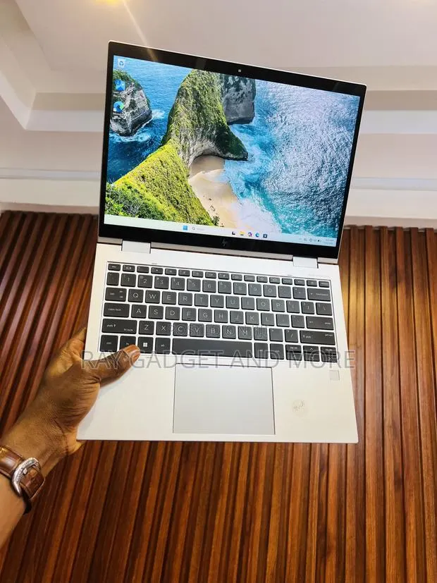Laptop HP EliteBook 830 G9 16GB Intel Core i5 SSD 512GB · Photo 1