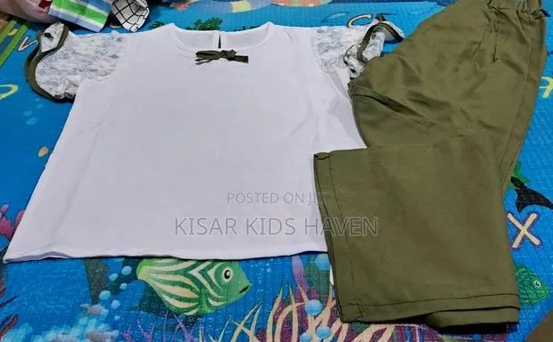 Nice Top and Down for a 7 Year Old · Photo 1