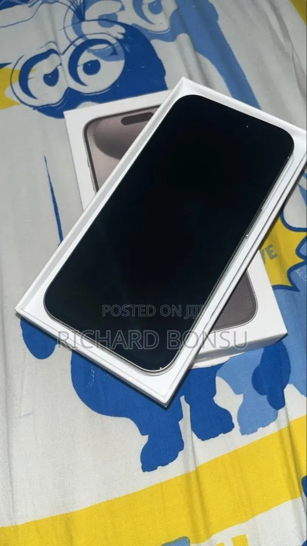 New Apple iPhone 15 Pro 128 GB Silver · Photo 1