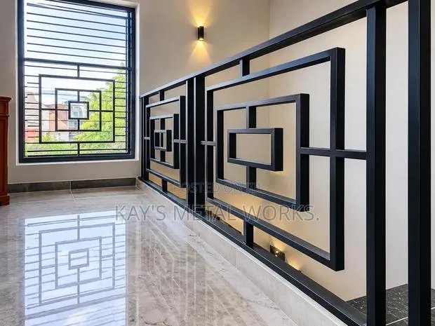 Modern Staircase Balustrade | Box Design Metal Railing · Photo 1
