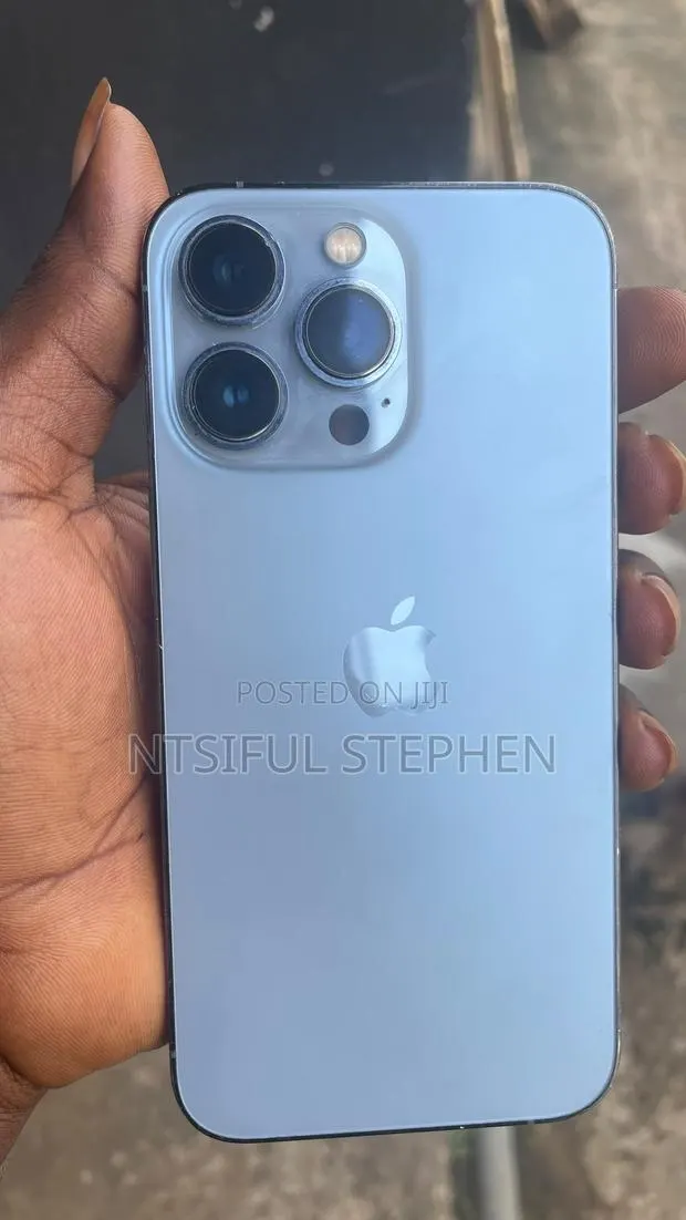 Apple iPhone 13 Pro 128 GB Green · Photo 1