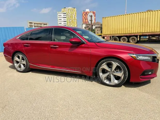 Honda Accord 2018 Red · Photo 1