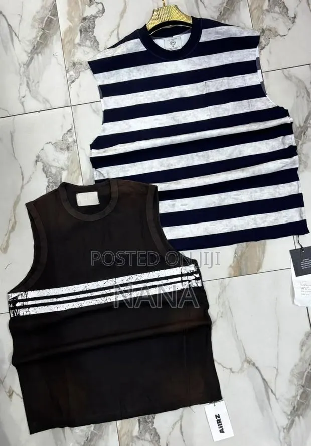 Quality Round Neck · Photo 1