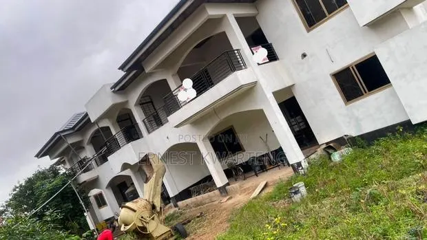 12bdrm Block of Flats in Super Elite Estate, Sowutwuom for sale · Photo 1