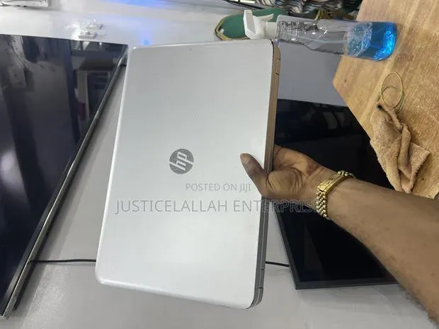 Laptop HP Envy 17 8GB Intel Core i7 HDD+SSD 500GB · Photo 1