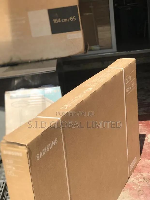 Get Samsung 65" Qled Ultra Slim Tv Super Upscaling · Photo 1