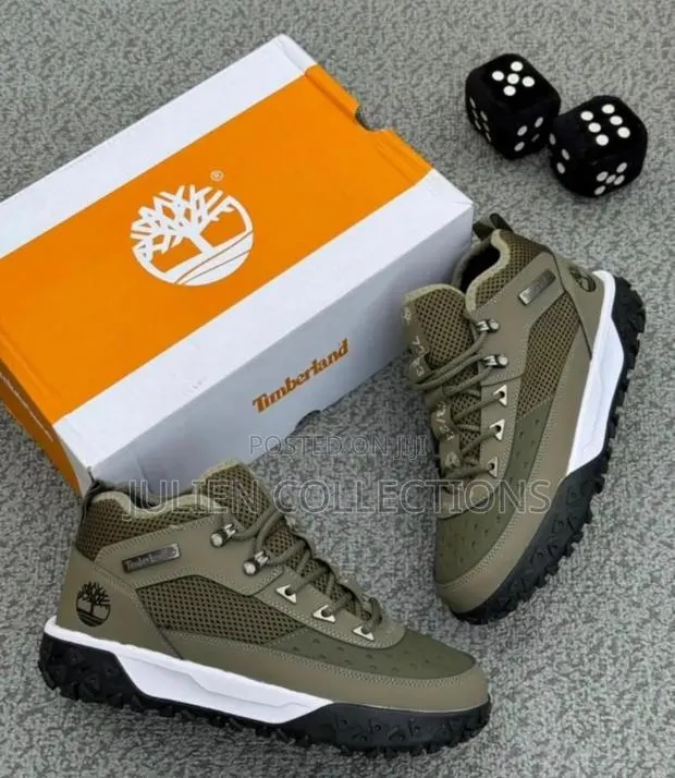 Timberland Motion Hiking Boots Amry Green Black N White · Photo 1