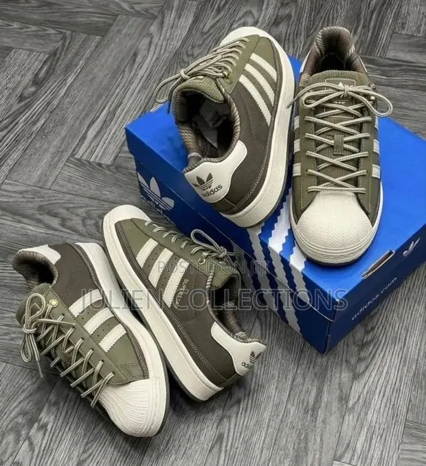 Adidas Superstar OG Army Green and Cream · Photo 1