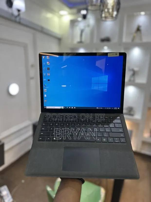 Laptop Microsoft Surface 2 16GB Intel Core i7 SSD 256GB · Photo 2
