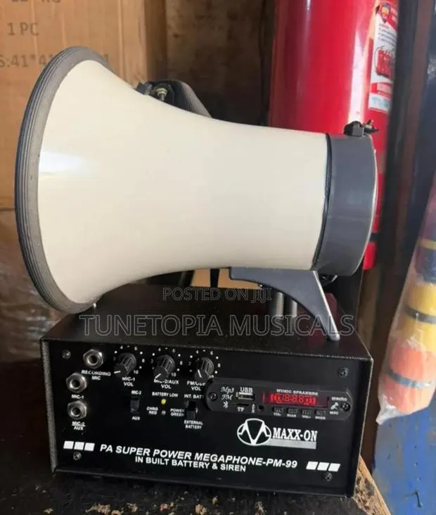 Max-on Pa Super Power Megaphone (Model Pm-99) · Photo 1