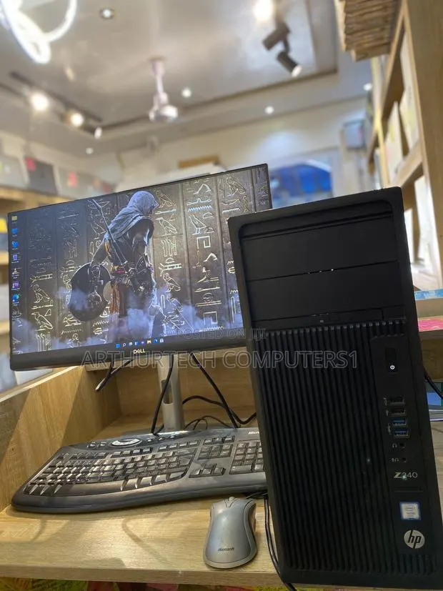 Desktop Computer HP Z240 16GB Intel Core i7 HDD 750GB · Photo 1