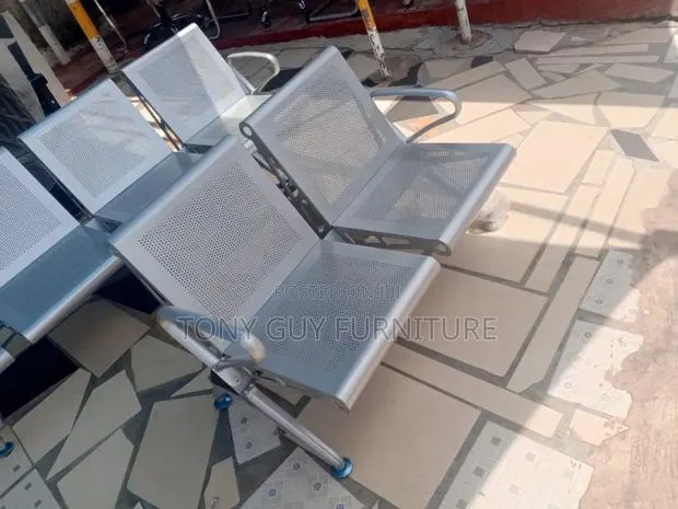 Visitor's Waiting Chair · Photo 1