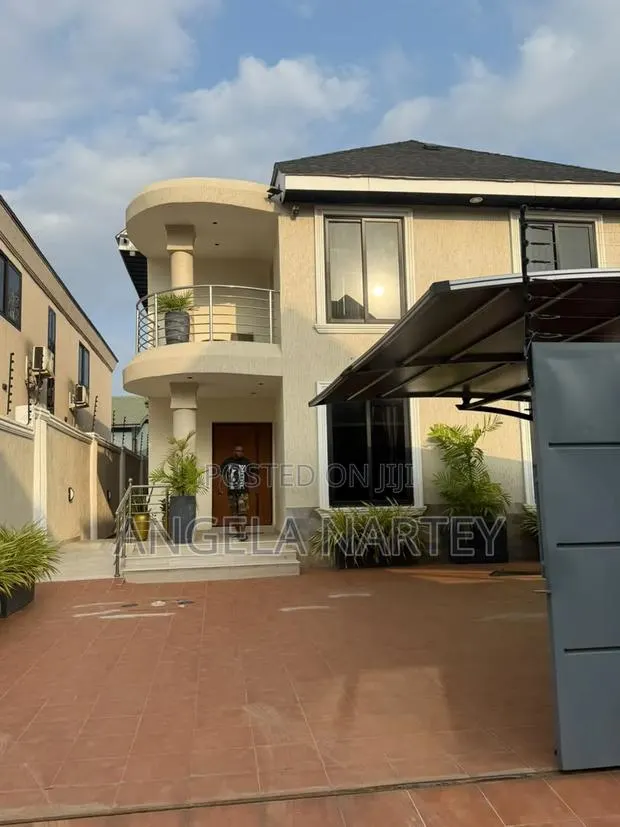 Furnished 4bdrm House in -East Legon Main, Accra Metropolitan for sale · Photo 1