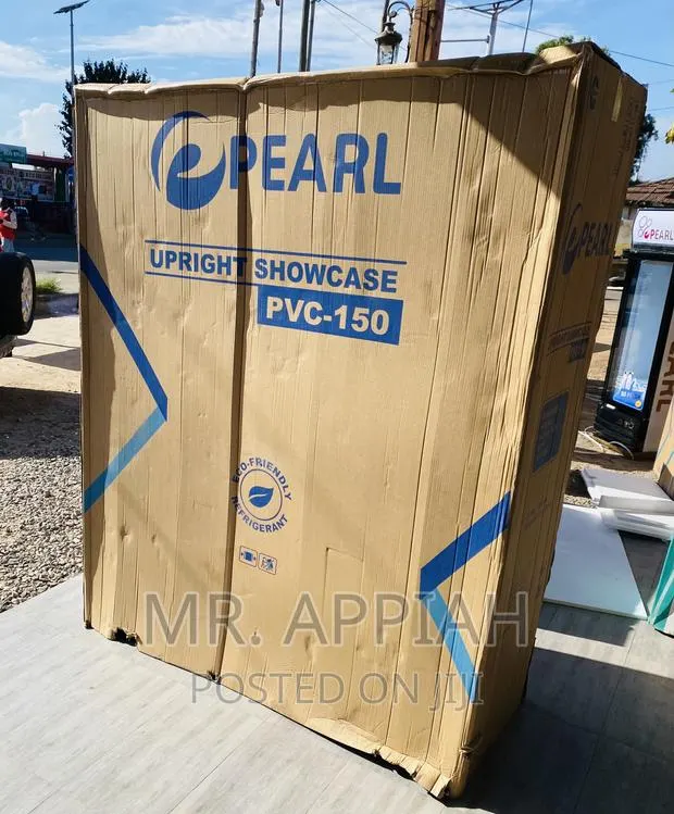 Sleek Designed Pearl PVC-150 950ltr 3 Door Display Fridge. · Photo 1