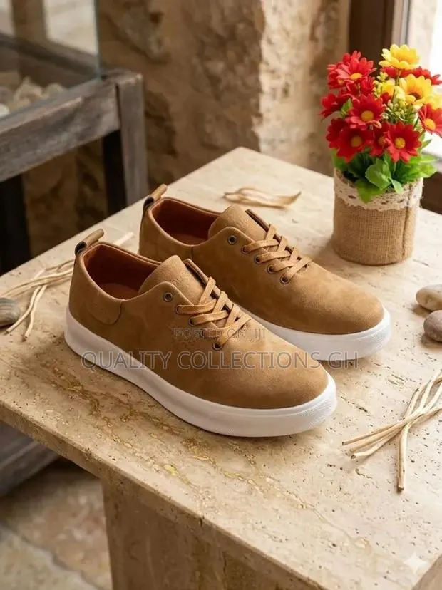 Authentic Boss Sneakers · Photo 1