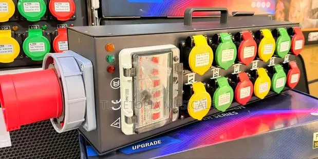 12channel Power Distribution Box · Photo 1