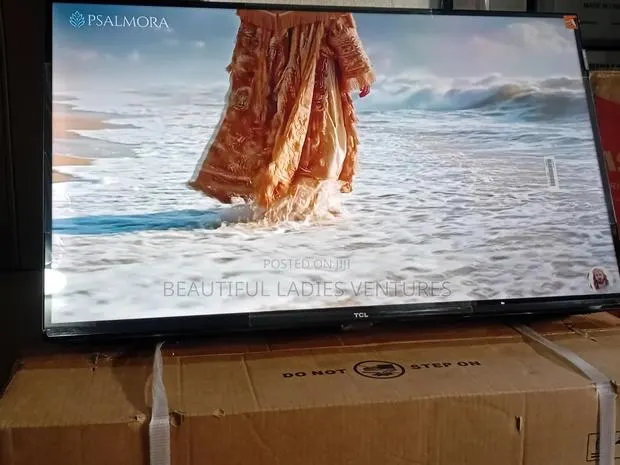 TCL 32” Modern Viewing Experience Television · Photo 1