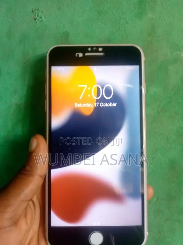 Apple iPhone 7 Plus 128 GB · Photo 1