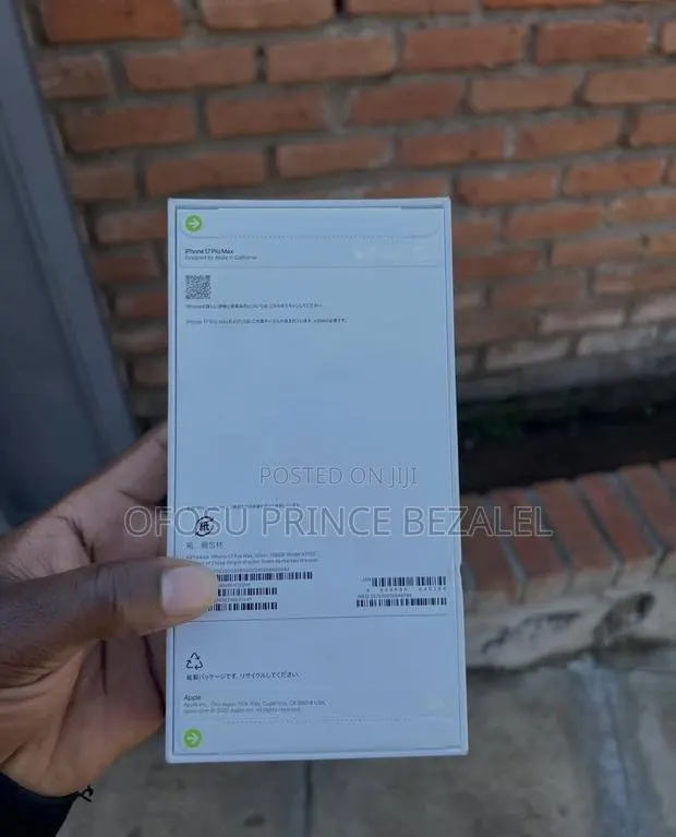 New Apple iPhone 17 Pro Max 512 GB White · Photo 1