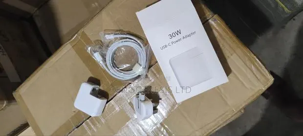 Original 30w Charger for Phone and Tablets · Photo 1