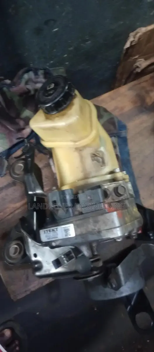 Chrysler 300 2011-2014 Power Steering Motor · Photo 1
