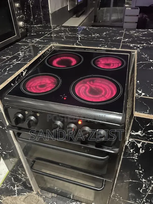 Stove Hot Point · Photo 1