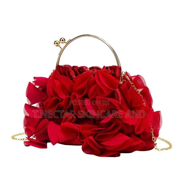 Flower Material Handbag · Photo 1