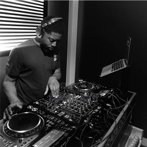 Dj Services · Photo 1