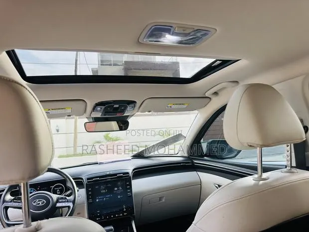 Hyundai Tucson Limited 2023 Gray · Photo 1