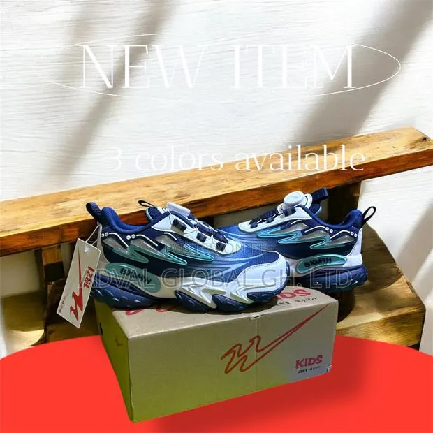 Kids Footwear · Photo 1