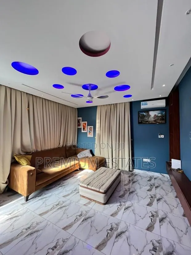 2bdrm House in Lake Side Estate for sale