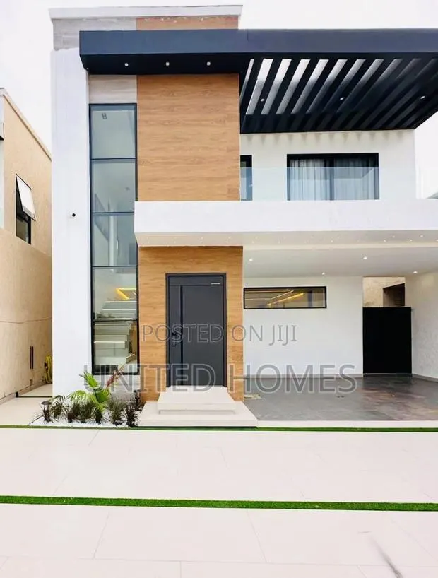 Furnished 4bdrm House in East Legon for sale · Photo 1