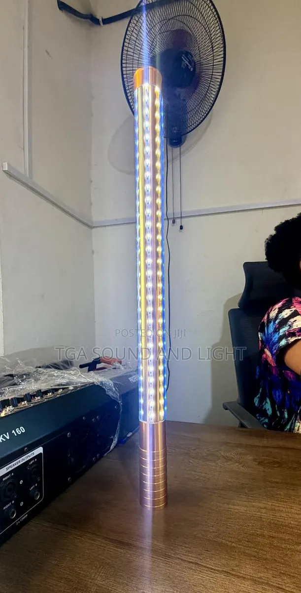 60cm Led Strobe Champagne Baton(Gold) · Photo 1