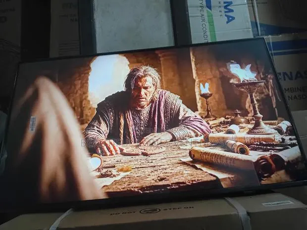 Samsung 43-Inch Smart Television With Dynamic Picture Quality · Photo 1