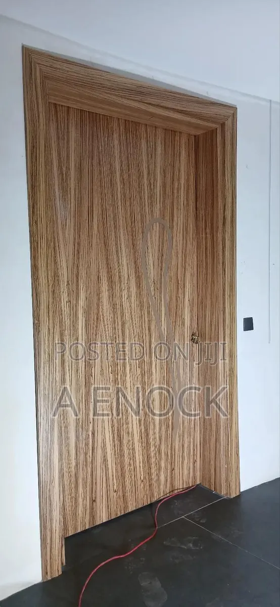 Experience Door Installer/Fixer · Photo 1