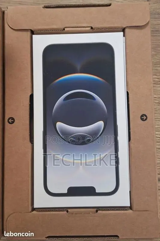 New Apple iPhone 16e 128 GB Black · Photo 1