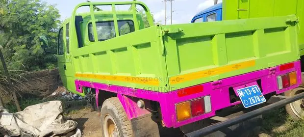 Water Tanker Cars · Photo 8