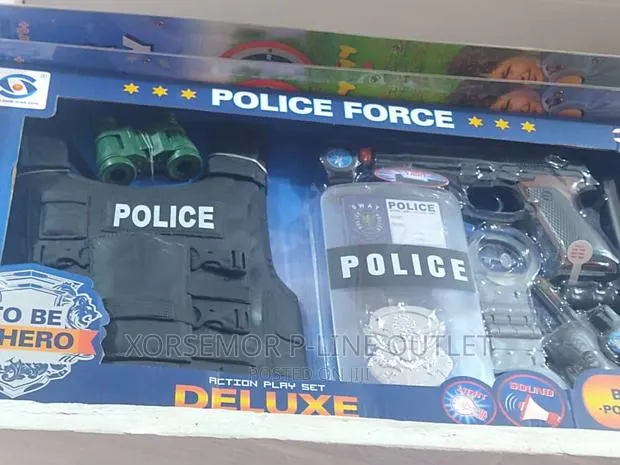 Kids Police Force Vest · Photo 1