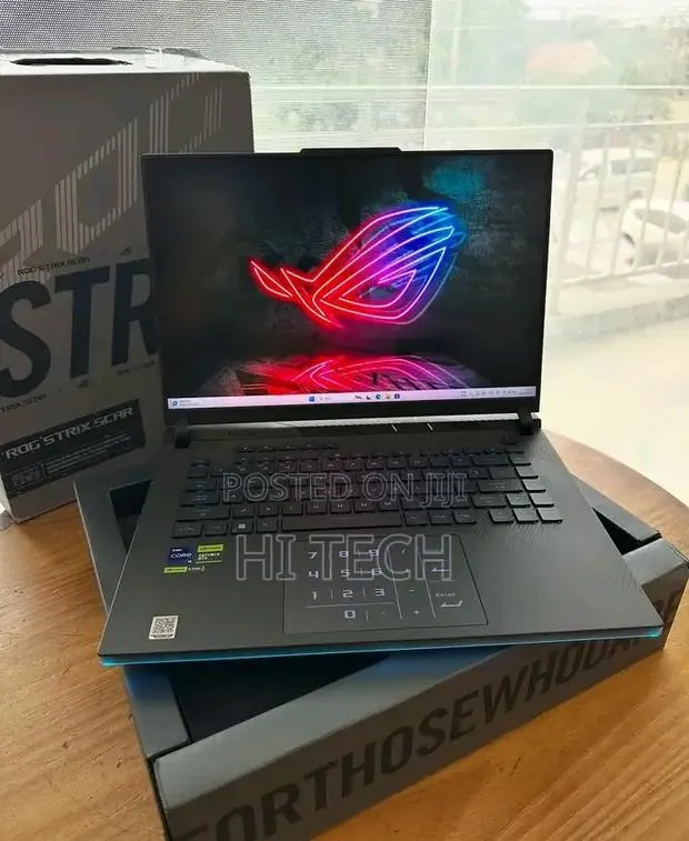 New Laptop Asus ROG Strix G17 16GB Intel Core i9 SSD 1T · Photo 1