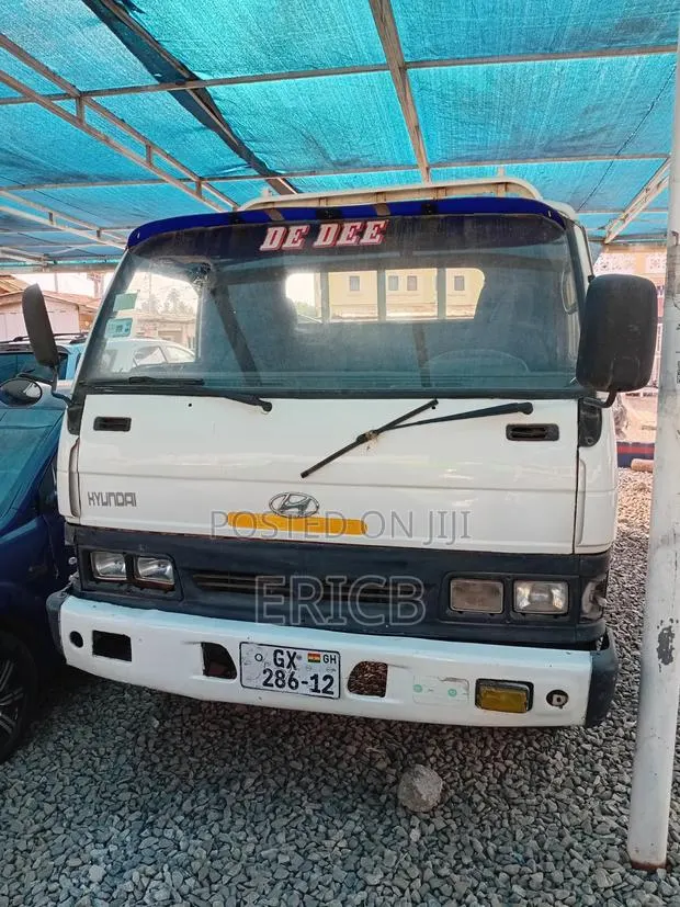 Hyundai Mighty 3.5 Ton · Photo 1