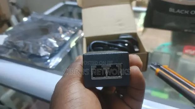 30W PoE/PoE+ Injector · Photo 1