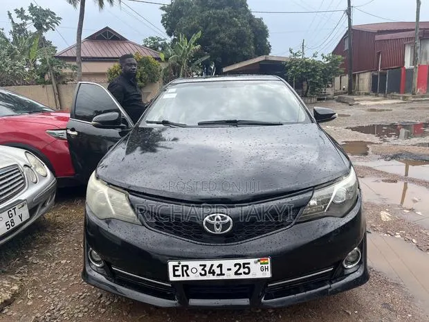 Toyota Camry L 4dr Sedan (2.5L 4cyl 6A) 2014 Black · Photo 1