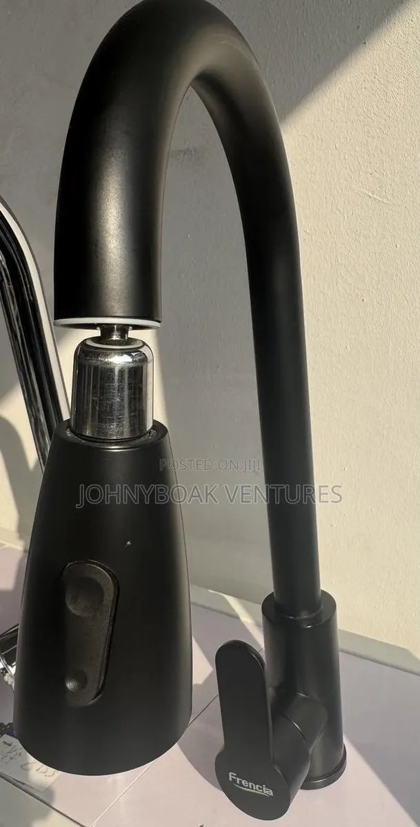 Pull Up Sink Tap · Photo 1