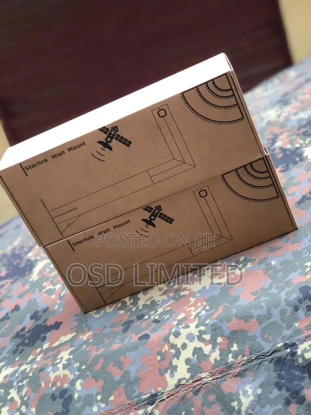 Premium Metal Wall Mount for Starlink Kits · Photo 1